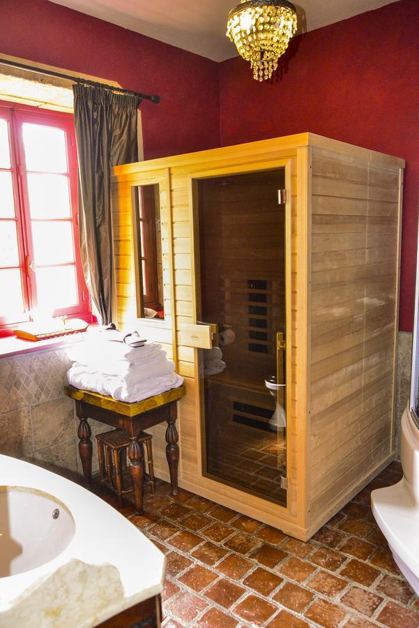 Chateau D'Origny, Chambres D'Hotes Et Restaurant Gastronomique Ouches Dış mekan fotoğraf