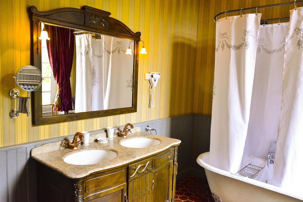 Chateau D'Origny, Chambres D'Hotes Et Restaurant Gastronomique Ouches Dış mekan fotoğraf